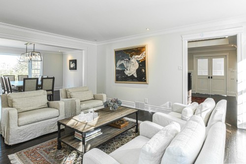 Salon - 135 Ch. Fournel, Sainte-Anne-Des-Lacs, QC - Indoor Photo Showing Living Room