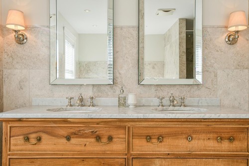 Salle de bains attenante à la CCP - 135 Ch. Fournel, Sainte-Anne-Des-Lacs, QC - Indoor Photo Showing Bathroom