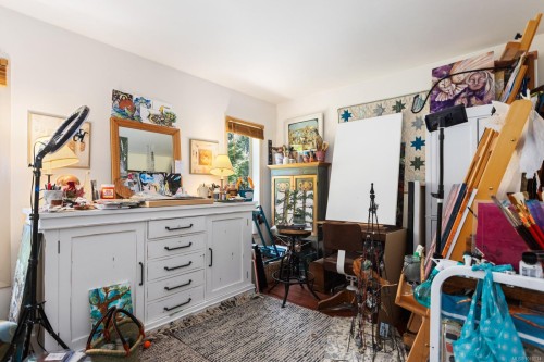 2470 North End Rd, Salt Spring, BC 