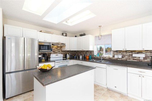 2741 Fairmile Rd, Campbell River, BC 