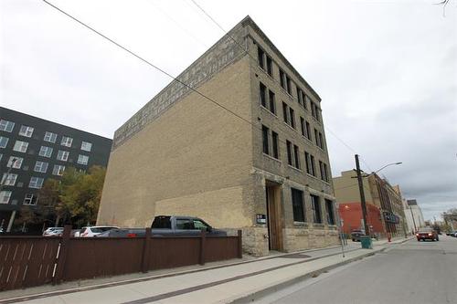 304-110 James Ave, Winnipeg, MB 