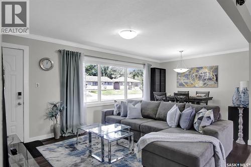 5513 4Th Avenue, Regina, SK - Indoor Photo Showing Living Room