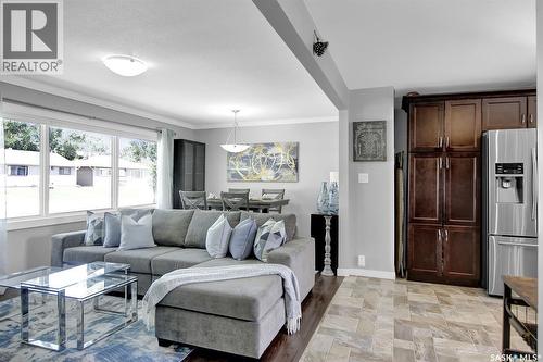 5513 4Th Avenue, Regina, SK - Indoor Photo Showing Living Room