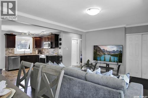 5513 4Th Avenue, Regina, SK - Indoor Photo Showing Living Room