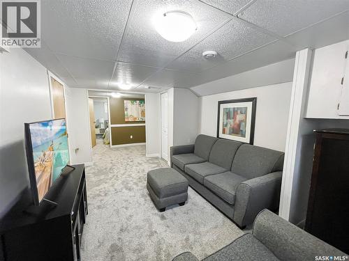 5513 4Th Avenue, Regina, SK - Indoor