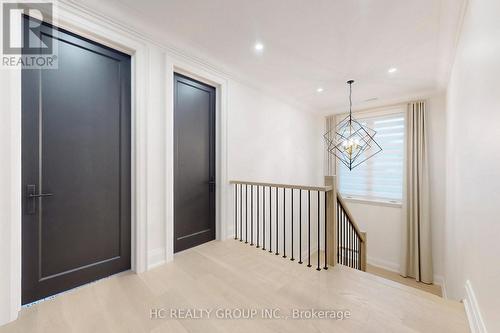 6077 Hillsdale Drive, Whitchurch-Stouffville, ON - Indoor Photo Showing Other Room