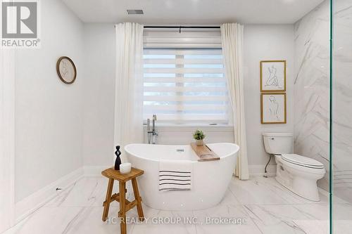 6077 Hillsdale Drive, Whitchurch-Stouffville, ON - Indoor Photo Showing Bathroom