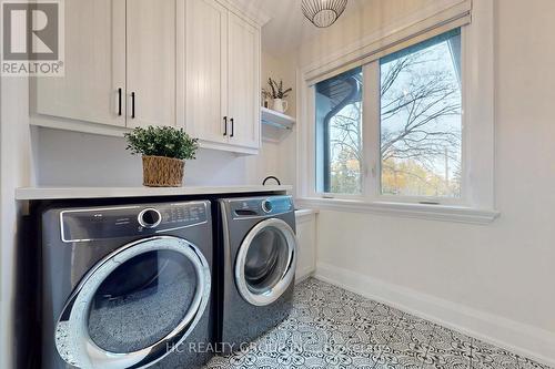 6077 Hillsdale Drive, Whitchurch-Stouffville, ON - Indoor Photo Showing Laundry Room