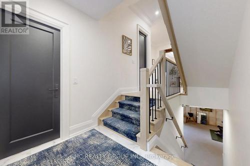 6077 Hillsdale Drive, Whitchurch-Stouffville, ON - Indoor Photo Showing Other Room