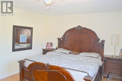 641 Macbeth Heights, Mississauga, ON - Indoor Photo Showing Bedroom