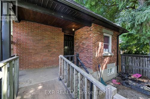 20 Barrington Avenue, London North (North N), ON - Outdoor With Exterior