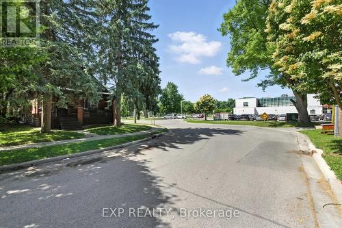 20 Barrington Avenue, London North (North N), ON - Outdoor