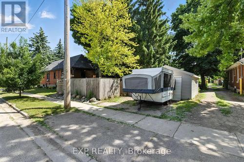 20 Barrington Avenue, London North (North N), ON - Outdoor