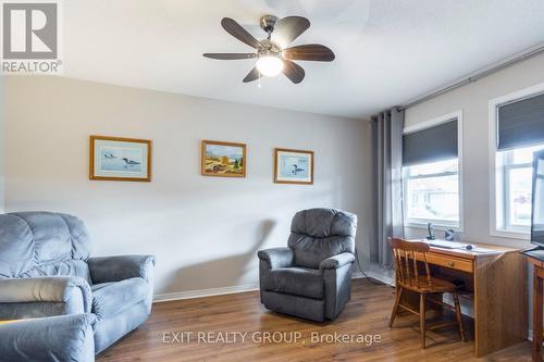 36 Cretney Drive, Prince Edward County (Wellington Ward), ON - Indoor Photo Showing Living Room