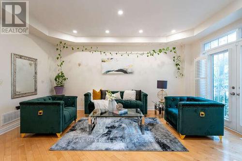 3452 Eglinton Avenue W, Mississauga, ON - Indoor