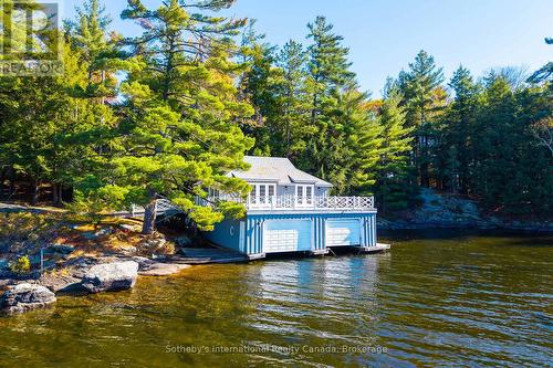 1-1076 Birch Point Road, Gravenhurst (Muskoka (S)), ON - Outdoor With Body Of Water