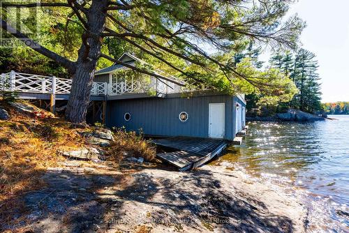 1-1076 Birch Point Road, Gravenhurst (Muskoka (S)), ON - Outdoor With Body Of Water