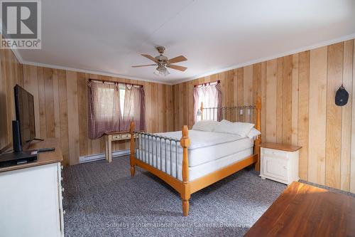 1-1076 Birch Point Road, Gravenhurst (Muskoka (S)), ON - Indoor Photo Showing Bedroom