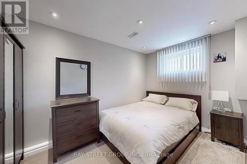 6119 Wabukayne Court, Mississauga, ON - Indoor Photo Showing Bedroom