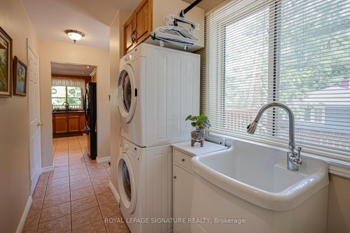153 Stanley Road, Kawartha Lakes, ON - Indoor Photo Showing Laundry Room