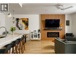 1025 Cawston Avenue  Kelowna, BC V1Y 9X2