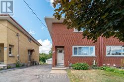1008 RIDDELL AVENUE S  Ottawa, ON K2C 2J5
