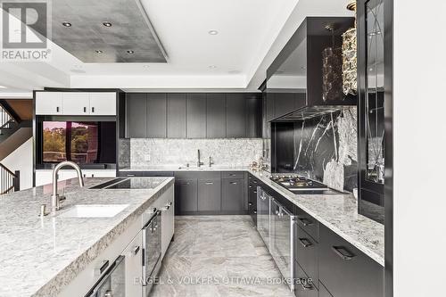 151 Winding Way, Ottawa, ON - Indoor Photo Showing Kitchen With Upgraded Kitchen