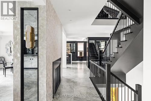 151 Winding Way, Ottawa, ON - Indoor Photo Showing Other Room