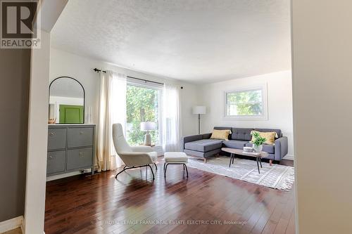 130 Hazlitt Street, Peterborough (Ashburnham Ward 4), ON - Indoor Photo Showing Living Room