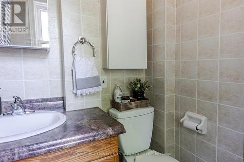 130 Hazlitt Street, Peterborough (Ashburnham Ward 4), ON - Indoor Photo Showing Bathroom