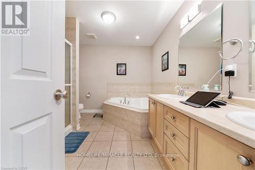 281 Doon South Drive, Kitchener, ON - Indoor Photo Showing Bathroom