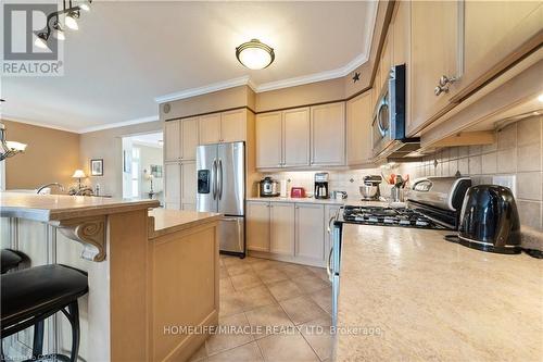 281 Doon South Drive, Kitchener, ON - Indoor Photo Showing Kitchen