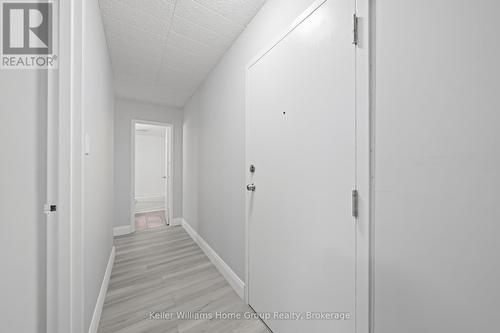 408 - 91 Conroy Crescent, Guelph (Dovercliffe Park/Old University), ON - Indoor Photo Showing Other Room