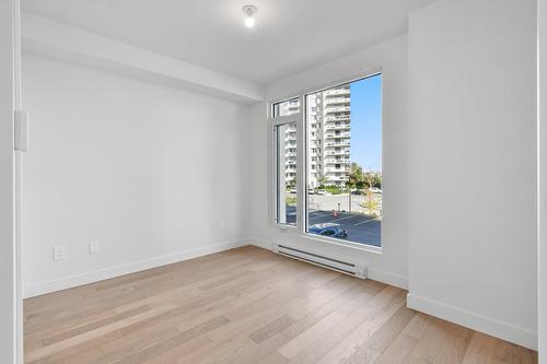 Chambre à coucher - 205-3665 Av. Jean-Béraud, Laval (Chomedey), QC - Indoor Photo Showing Other Room