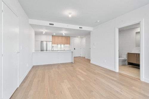 Dining Room - 205-3665 Av. Jean-Béraud, Laval (Chomedey), QC - Indoor Photo Showing Kitchen