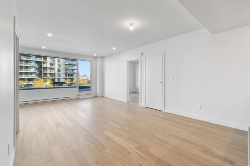 Living Room - 205-3665 Av. Jean-Béraud, Laval (Chomedey), QC - Indoor Photo Showing Other Room