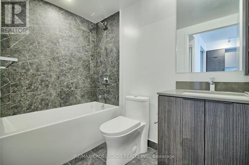 2302 - 82 Dalhousie Street, Toronto, ON - Indoor Photo Showing Bathroom