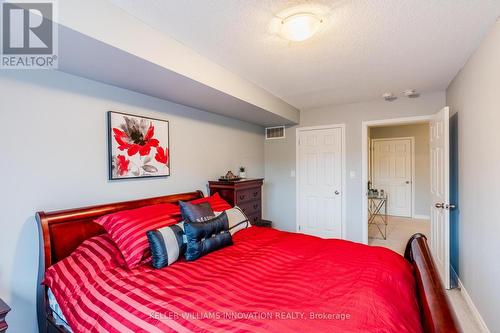 4 Dunsley Way, Whitby, ON - Indoor Photo Showing Bedroom