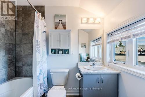 4 Dunsley Way, Whitby, ON - Indoor Photo Showing Bathroom