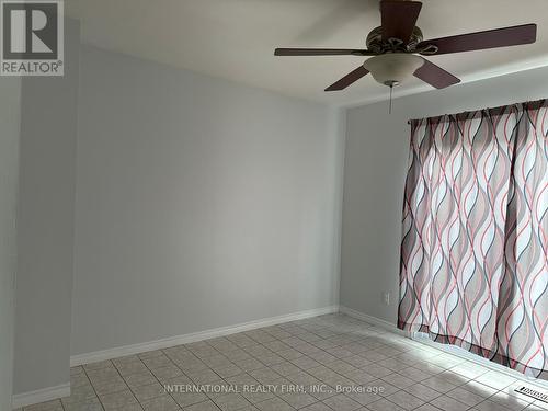 130 Sekura Crescent, Cambridge, ON - Indoor Photo Showing Other Room