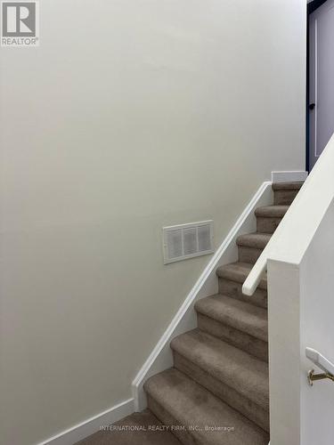 130 Sekura Crescent, Cambridge, ON - Indoor Photo Showing Other Room