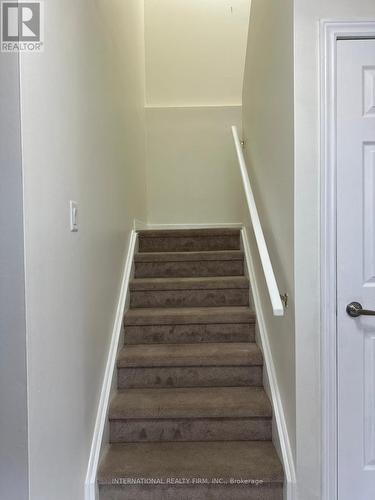 130 Sekura Crescent, Cambridge, ON - Indoor Photo Showing Other Room