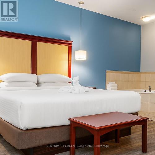 210 Main Street E, Hamilton, ON 