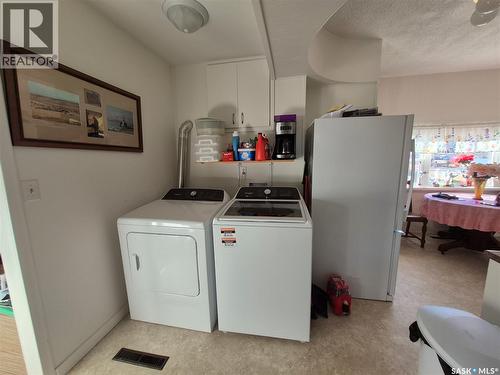 500 2Nd Avenue E, Kyle, SK - Indoor Photo Showing Laundry Room