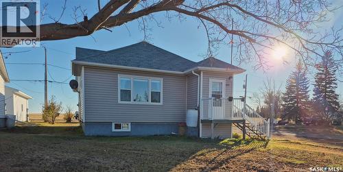 500 2Nd Avenue E, Kyle, SK - Outdoor