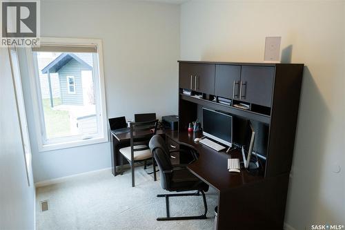 15 Broadway Street S, Redvers, SK - Indoor