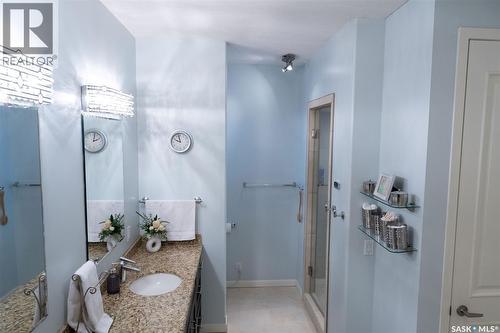 15 Broadway Street S, Redvers, SK - Indoor Photo Showing Bathroom