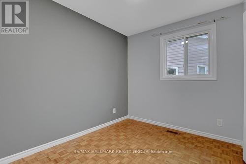 71 Morton Drive, Ottawa, ON - Indoor Photo Showing Other Room