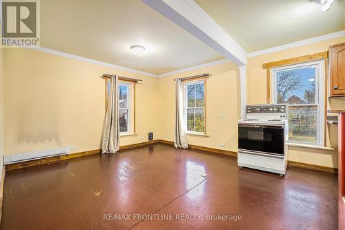 17 Mill Street, Perth, ON - Indoor