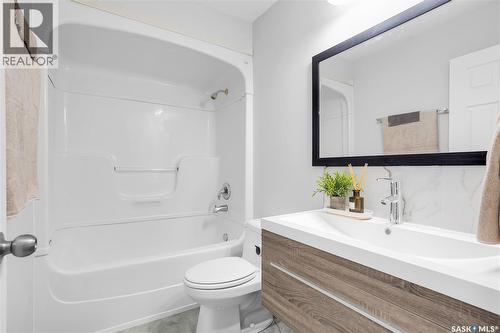 161 Rita Crescent, Saskatoon, SK - Indoor Photo Showing Bathroom